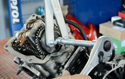 Инструменты для фиксации ротора и цепного колеса - 3051/2BI